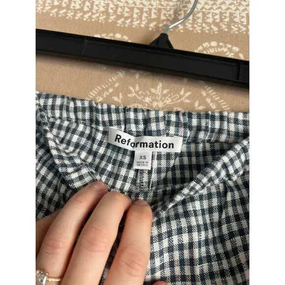 Reformation Tiffie Linen Shorts - Picture 6 of 8